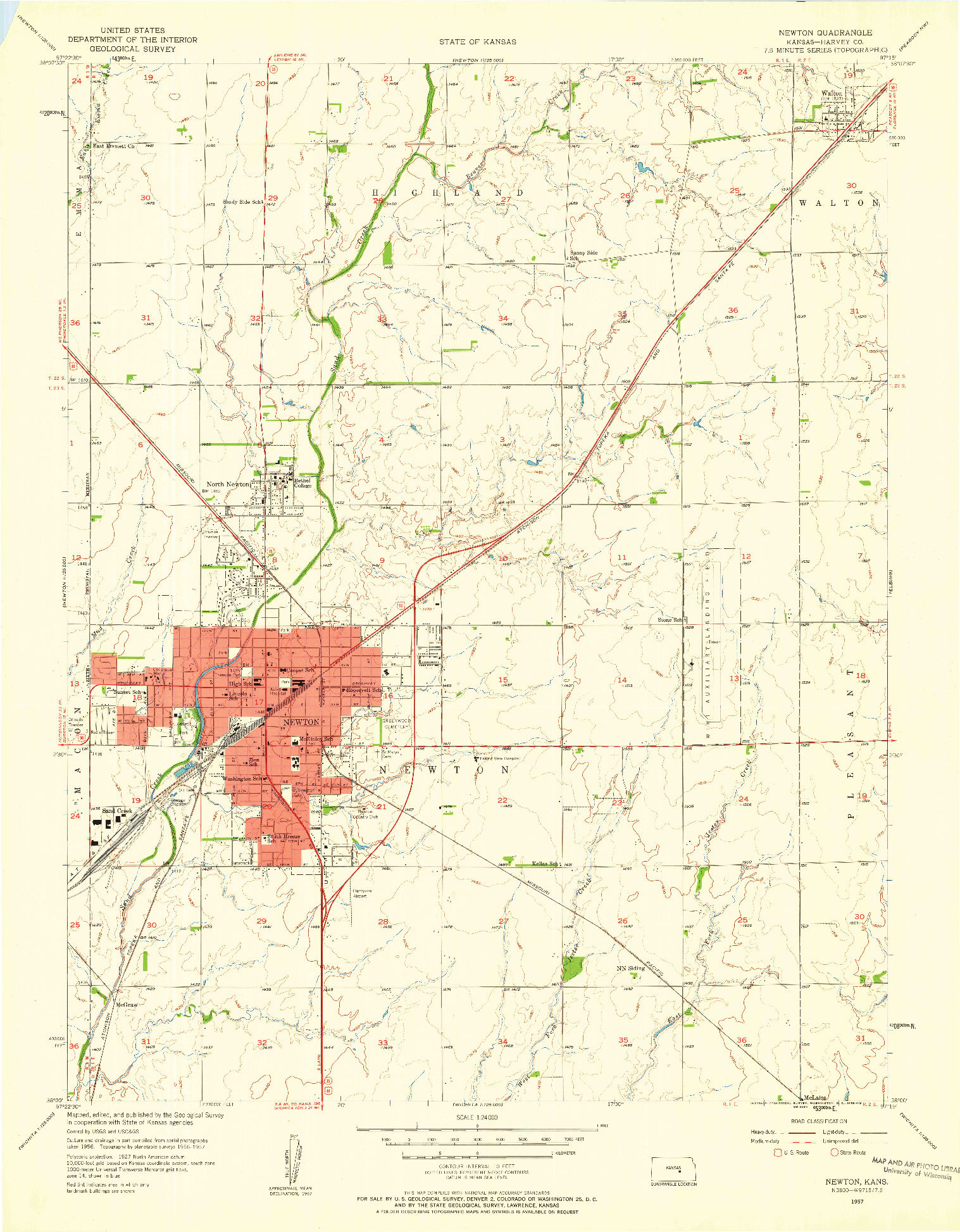 USGS 1:24000-SCALE QUADRANGLE FOR NEWTON, KS 1957