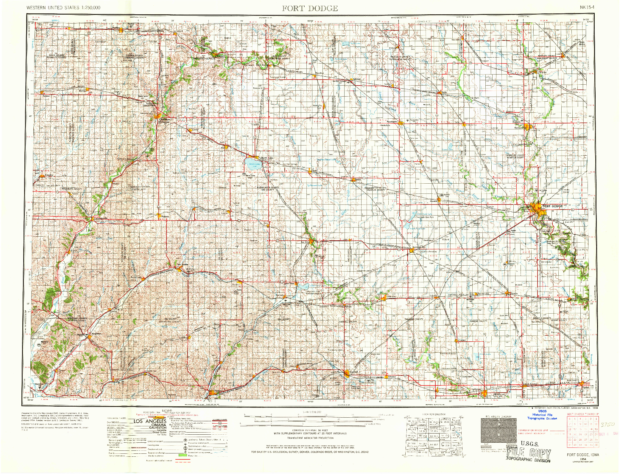 USGS 1:250000-SCALE QUADRANGLE FOR FORT DODGE, IA 1954