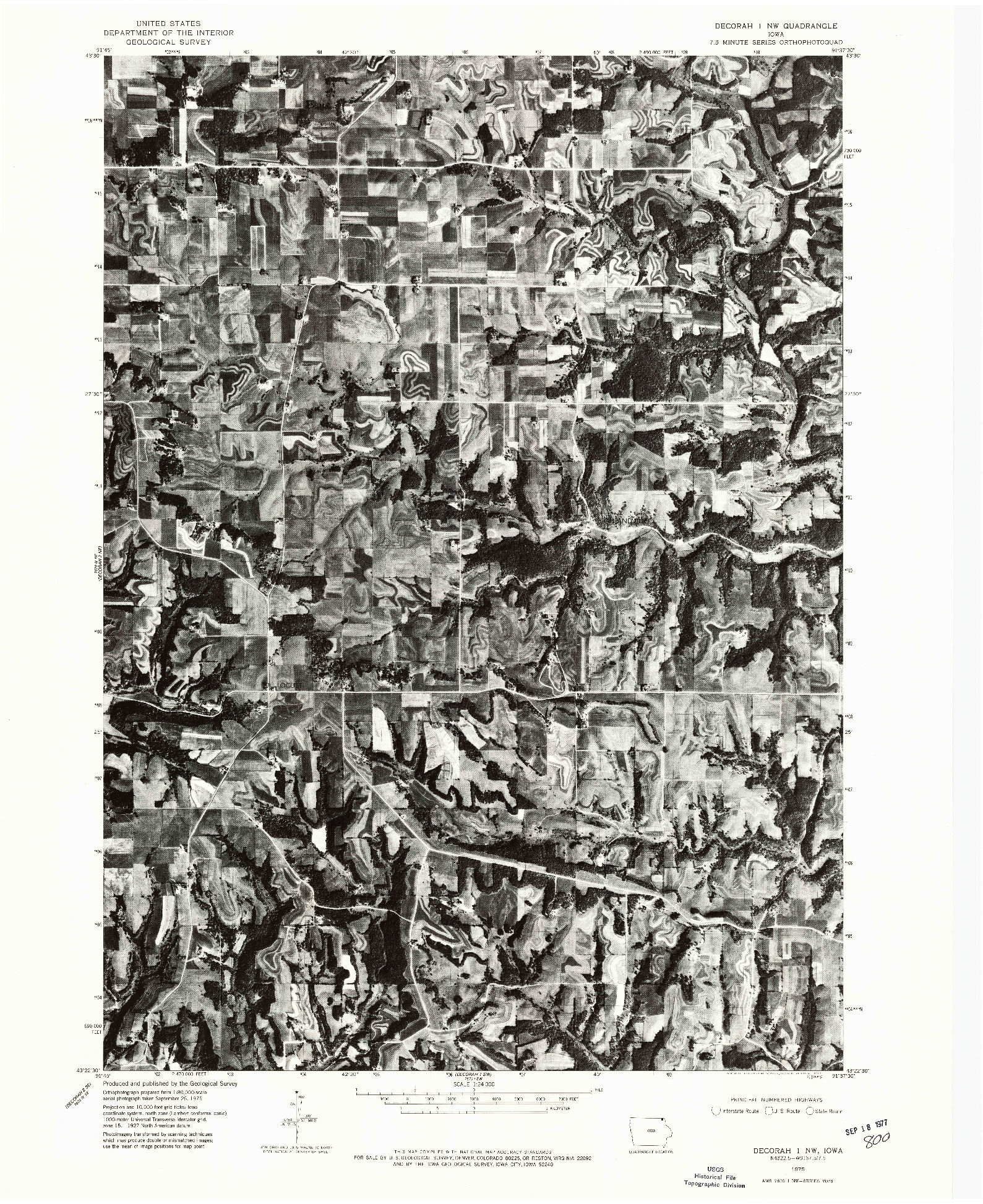 USGS 1:24000-SCALE QUADRANGLE FOR DECORAH 1 NW, IA 1975