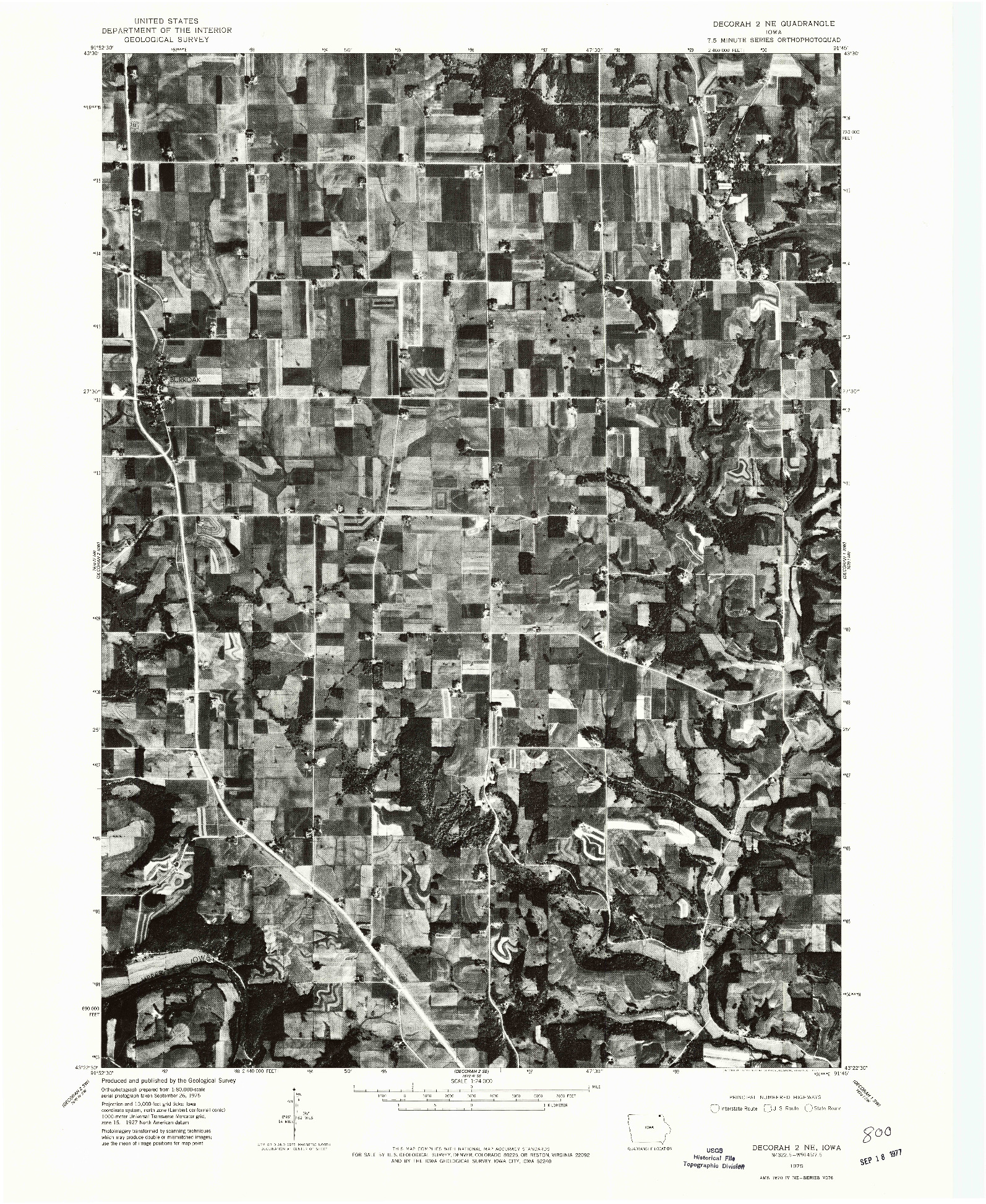 USGS 1:24000-SCALE QUADRANGLE FOR DECORAH 2 NE, IA 1975