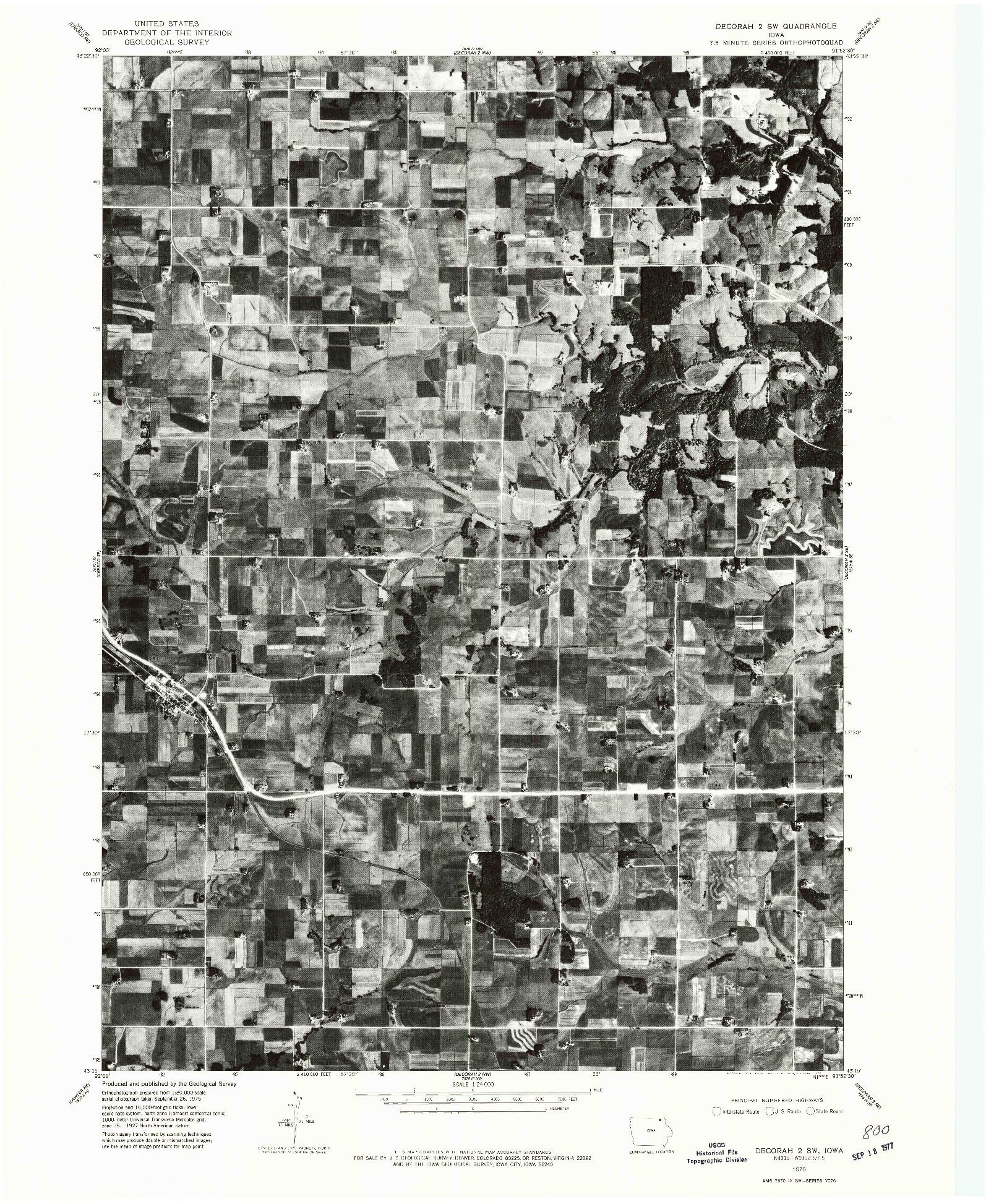 USGS 1:24000-SCALE QUADRANGLE FOR DECORAH 2 SW, IA 1975