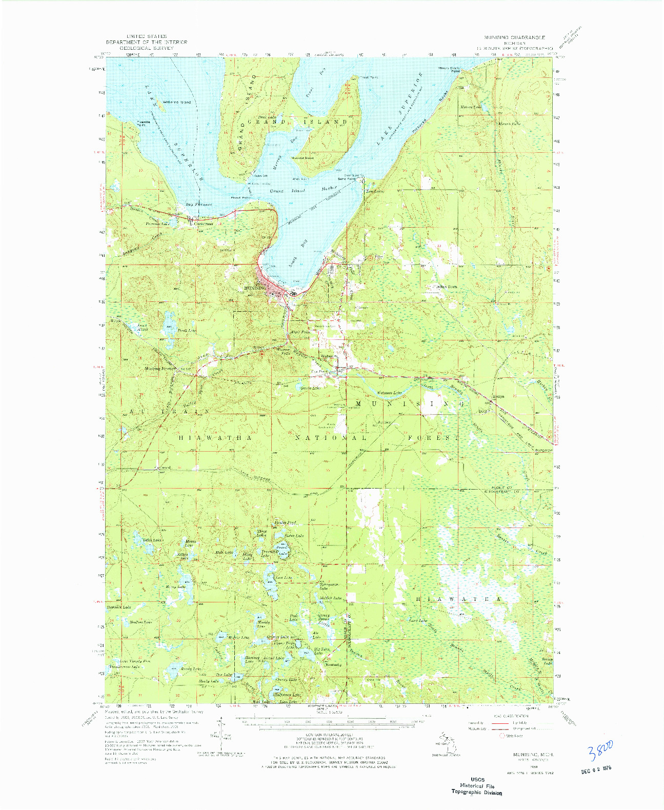 USGS 1:62500-SCALE QUADRANGLE FOR MUNISING, MI 1958