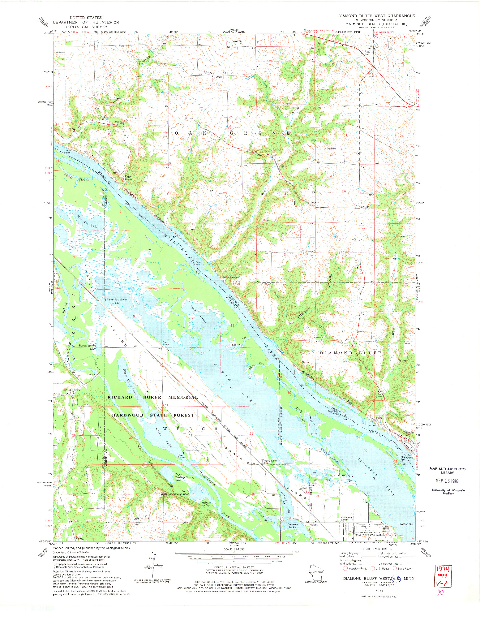 USGS 1:24000-SCALE QUADRANGLE FOR DIAMOND BLUFF WEST, WI 1974