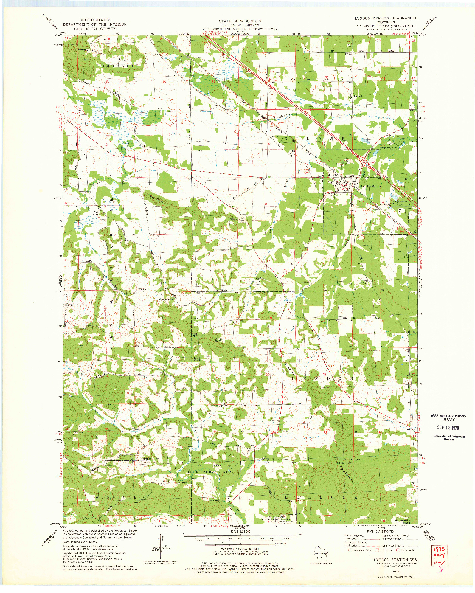 USGS 1:24000-SCALE QUADRANGLE FOR LYNDON STATION, WI 1975