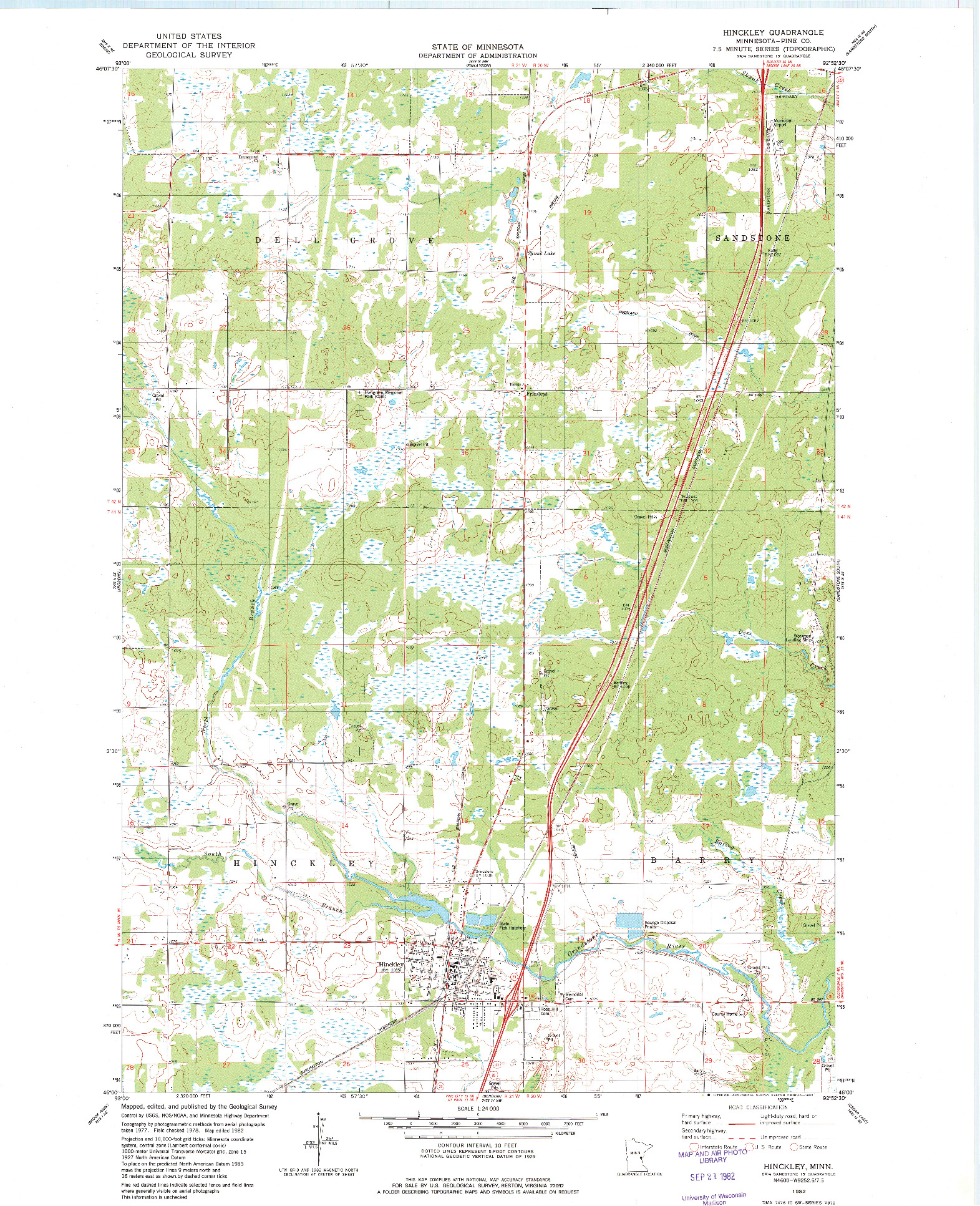 USGS 1:24000-SCALE QUADRANGLE FOR HINCKLEY, MN 1982